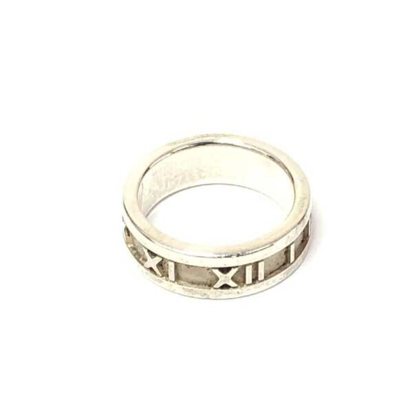 Tiffany & Co. Atlas ring size